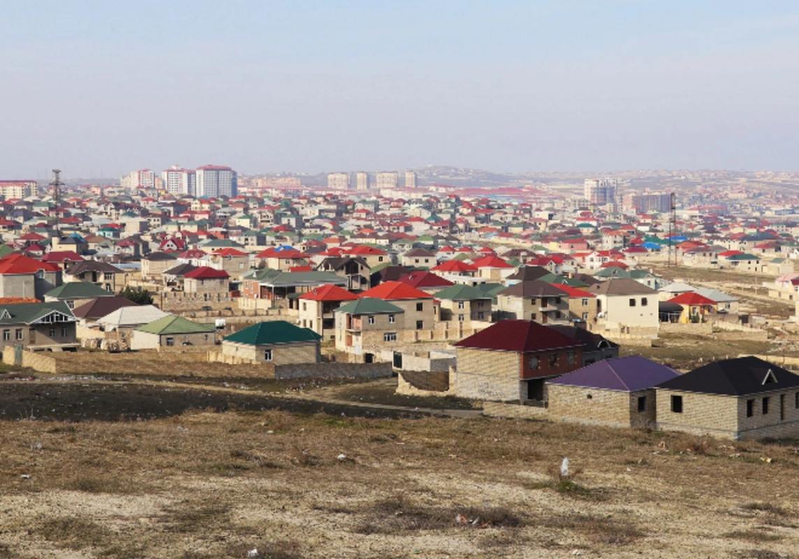 “Makler evləri” ilə bağlı narazılıqlar artır  - “KASPİ”nin ŞƏRHİ + FOTO